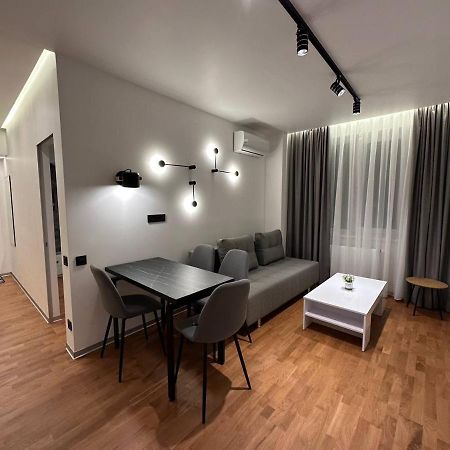 Інстаграмна Стильні Апартаменти На Вулиці Під Голоском 15Б Lviv Bagian luar foto